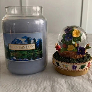 Yankee Candle Mountain Lake + Spring Globe Topper Basket Flowers 22oz Rare